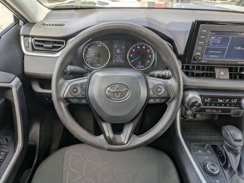 Used 2022 Toyota RAV4 XLE w/ Convenience Package image 19
