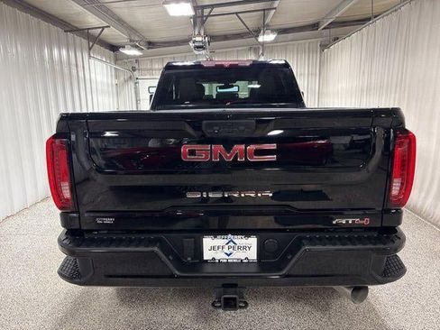Used 2022 GMC Sierra 2500 AT4 w/ Gooseneck/5TH Wheel Package image 29