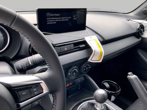 New 2026 MAZDA MX-5 Miata Club w/ Interior Package RWD image 6