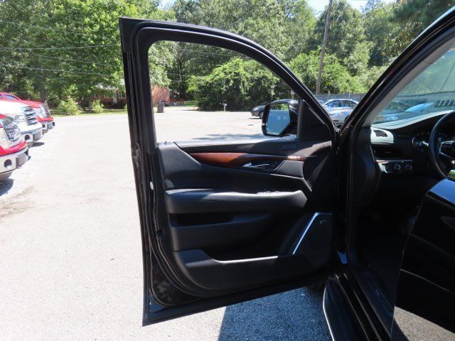 Used 2019 Cadillac Escalade Luxury AWD/4WD image 22