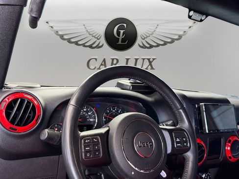 Used 2018 Jeep Wrangler Unlimited Sport w/ Connectivity Group image 15