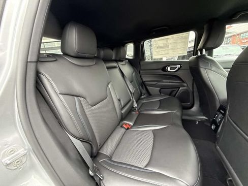 New 2026 Jeep Compass Latitude AWD/4WD image 36