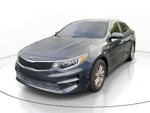 Used 2017 Kia Optima LX FWD image 3
