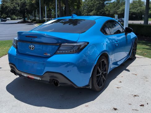 Used 2024 Toyota GR86 Premium RWD image 10
