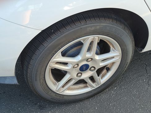 Used 2019 Ford Fiesta SE FWD image 5