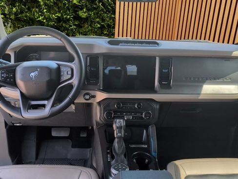 Used 2024 Ford Bronco Wildtrak AWD/4WD image 16