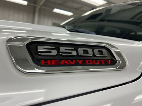 Used 2021 RAM 5500 Tradesman w/ Chrome Appearance Group AWD/4WD image 18