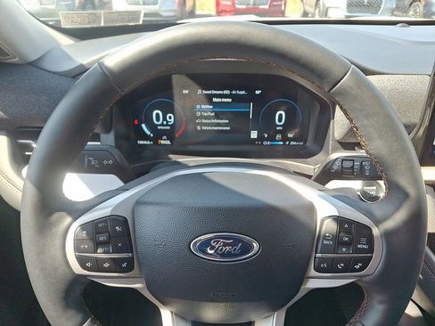 Certified 2025 Ford Explorer Active w/ Active Comfort Package AWD/4WD image 20