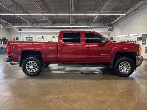 Used 2018 Chevrolet Silverado 2500 LT w/ LT Convenience Package AWD/4WD image 7
