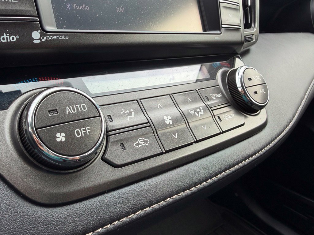 Used 2015 Toyota RAV4 XLE AWD/4WD image 14