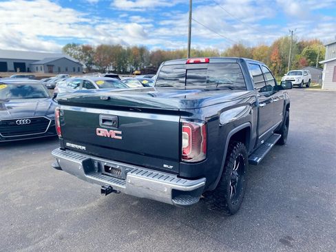 Used 2018 GMC Sierra 1500 SLT w/ Enhanced Driver Alert Package image 8