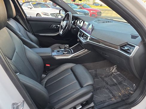 Used 2019 BMW 330i xDrive Sedan w/ Driving Assistance Package image 27
