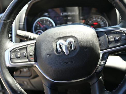 Used 2020 RAM 1500 Laramie AWD/4WD image 27
