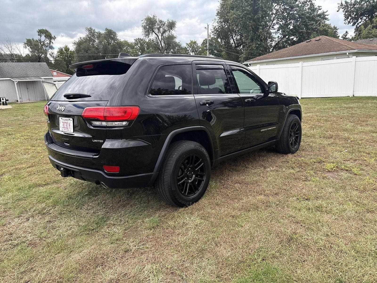 Used 2015 Jeep Grand Cherokee Limited w/ Luxury Group II AWD/4WD image 5