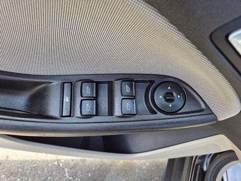 Used 2014 Ford Focus SE image 15