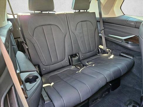 Used 2020 BMW X7 xDrive40i w/ Premium Package image 22