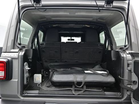 Used 2022 Jeep Wrangler Unlimited Sport AWD/4WD image 23