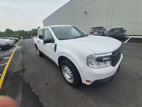 Used 2022 Ford Maverick XL FWD image 2
