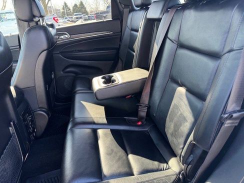 Used 2021 Jeep Grand Cherokee Limited image 27