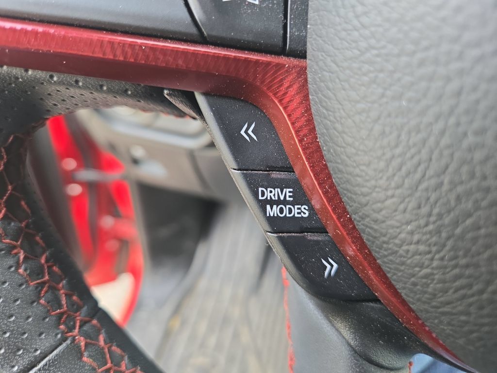 Used 2025 RAM 1500 Rebel AWD/4WD image 38