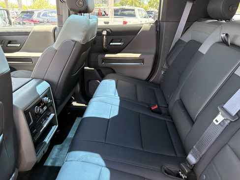 Used 2024 GMC Hummer EV 3X AWD/4WD image 15