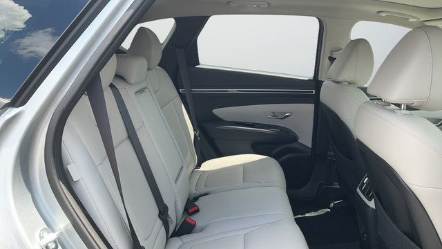 Used 2024 Hyundai Tucson Limited FWD image 22