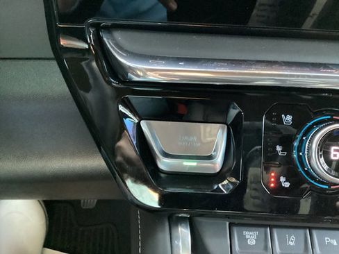 New 2025 GMC Sierra 2500 Denali Ultimate image 30