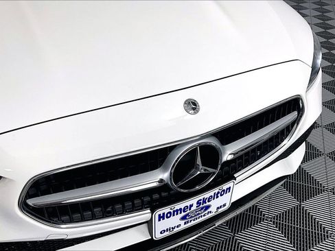 Used 2025 Mercedes-Benz C 300 Sedan image 29