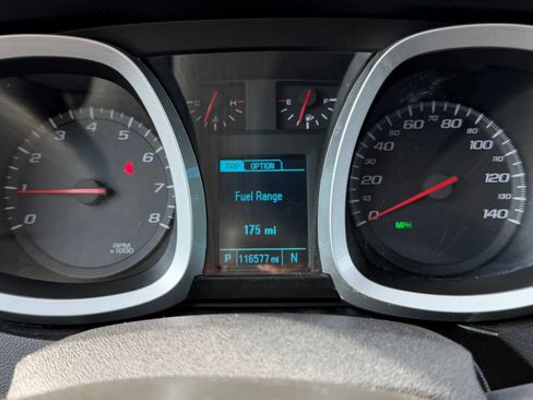 Used 2015 Chevrolet Equinox LT w/ Driver Convenience Package FWD image 9