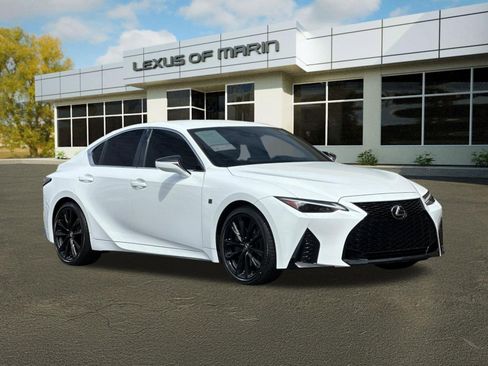 Certified 2025 Lexus IS 300 F Sport RWD image 7