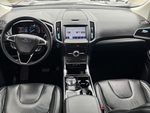 Used 2019 Ford Edge Titanium w/ Cold Weather Package AWD/4WD image 23