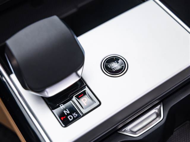 New 2026 Land Rover Range Rover SE AWD/4WD image 27