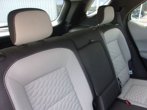Used 2020 Chevrolet Equinox LS w/ LS Convenience Package AWD/4WD image 16