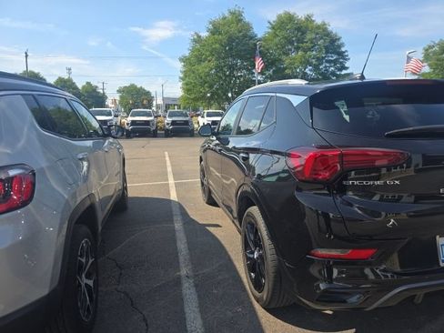 Used 2024 Buick Encore GX Sport Touring w/ Comfort Package FWD image 6