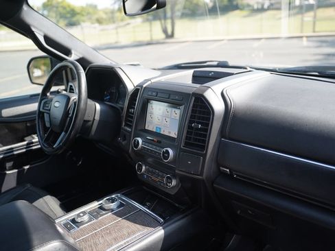 Used 2019 Ford Expedition Max Limited AWD/4WD image 16
