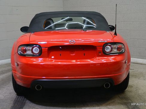Used 2007 MAZDA MX-5 Miata Sport w/ Appearance Pkg image 12