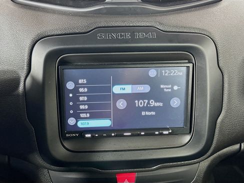 Used 2017 Jeep Renegade Sport w/ Power & Air Group FWD image 19