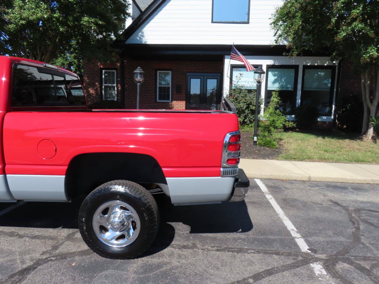 Used 1998 Dodge Ram 1500 Truck 4x4 Regular Cab image 4