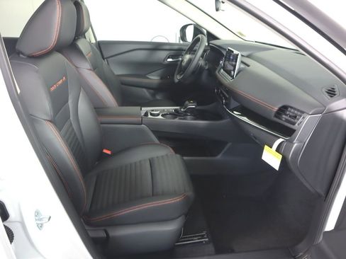 New 2026 Nissan Rogue SV AWD/4WD image 23