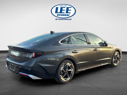 New 2026 Hyundai Sonata SEL FWD image 7