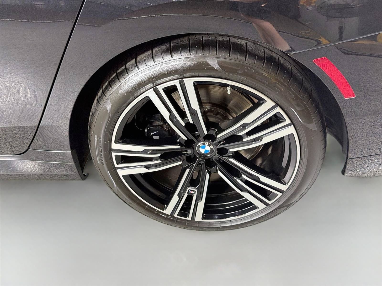 Used 2023 BMW 740i RWD image 31