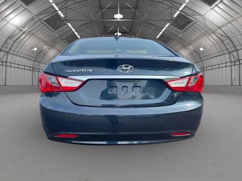 Used 2013 Hyundai Sonata GLS w/ Popular Equipment Pkg image 4
