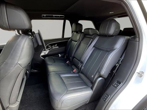 Used 2024 Land Rover Range Rover Long Wheelbase SE AWD/4WD image 23