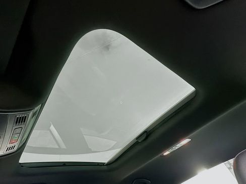 Used 2025 Volkswagen Jetta GLI Autobahn image 22