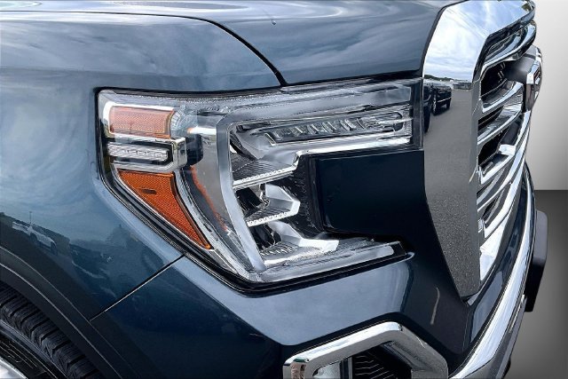 Used 2020 GMC Sierra 1500 SLT w/ SLT Premium Plus Package AWD/4WD image 30