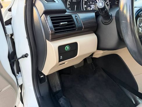 Used 2017 Honda Accord EX-L image 20