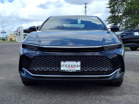 New 2026 Toyota Crown Nightshade image 9