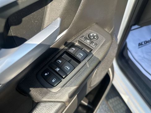Used 2023 RAM 1500 Big Horn AWD/4WD image 11