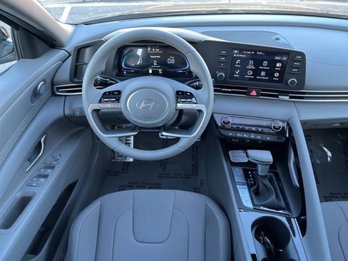 New 2026 Hyundai Elantra SEL Sport Premium image 20