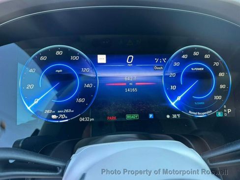 Used 2023 Mercedes-Benz EQS 580 4MATIC SUV image 12